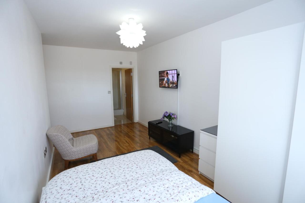 Lovely 2 Bed 2 Toilet Hill House River View Apartment Λονδίνο Εξωτερικό φωτογραφία